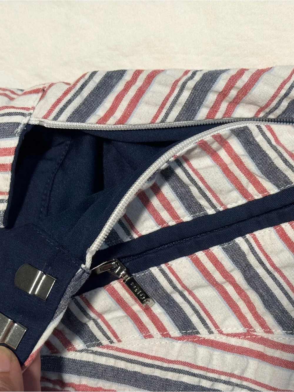 IZOD Golf Performance Seersucker Red White & Blue Striped Skort Size 12